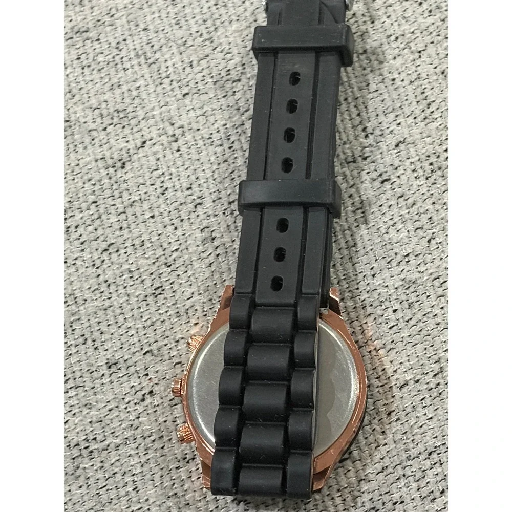 Geneva Watch Black Silicone Band Gold Accents Women's‎ Fashion Wristwatch